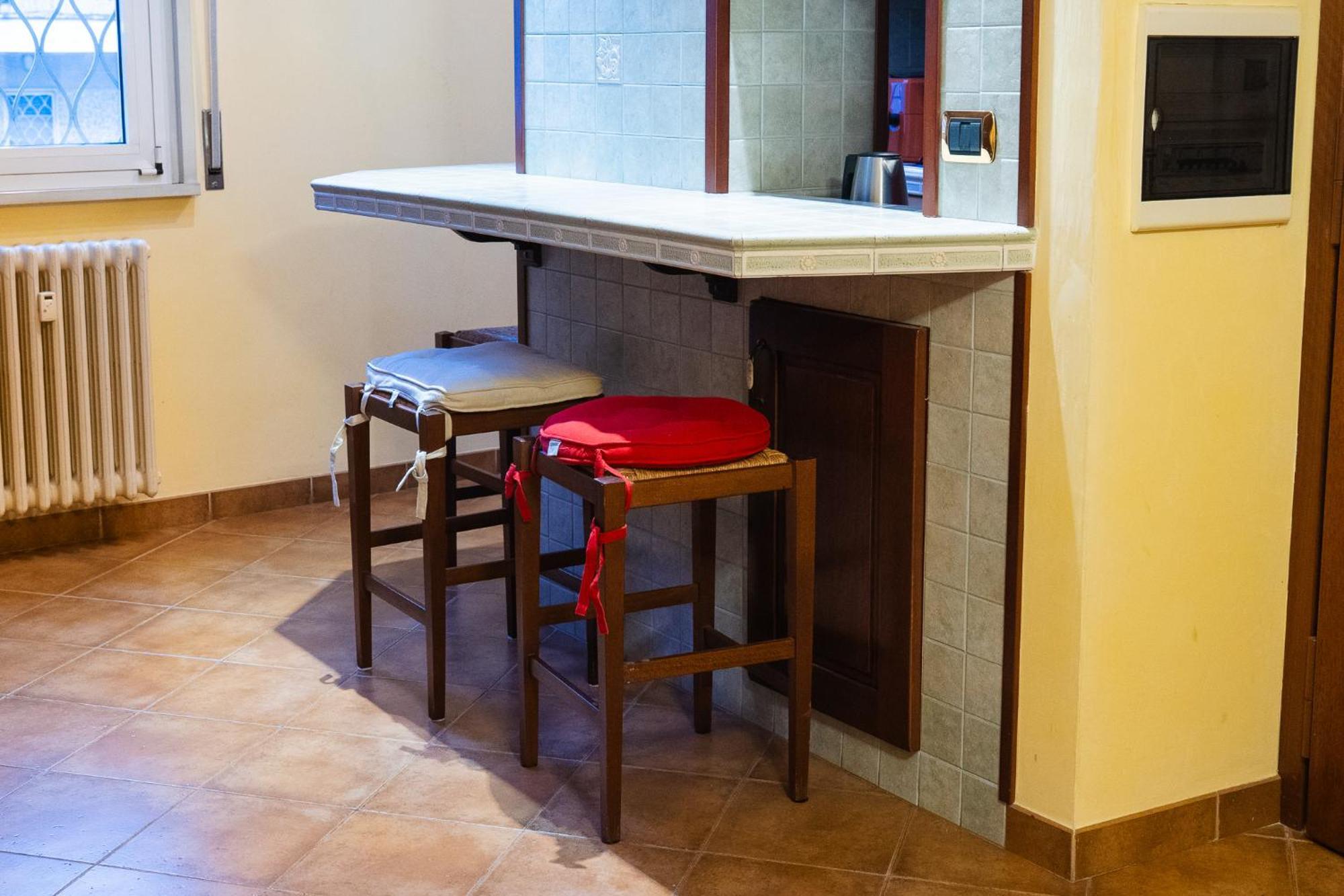 Apartment Ubaldi - 2 Stops From San Pietro *